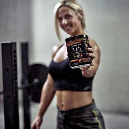 Beyond Raw LIT | Clinically Dosed Pre-Workout Powder | Contains Caffeine, L-Citruline, and Beta-Alanine, Nitric Oxide and Pre-workout Supplement | Strawberry Lemonade | 30 Servings