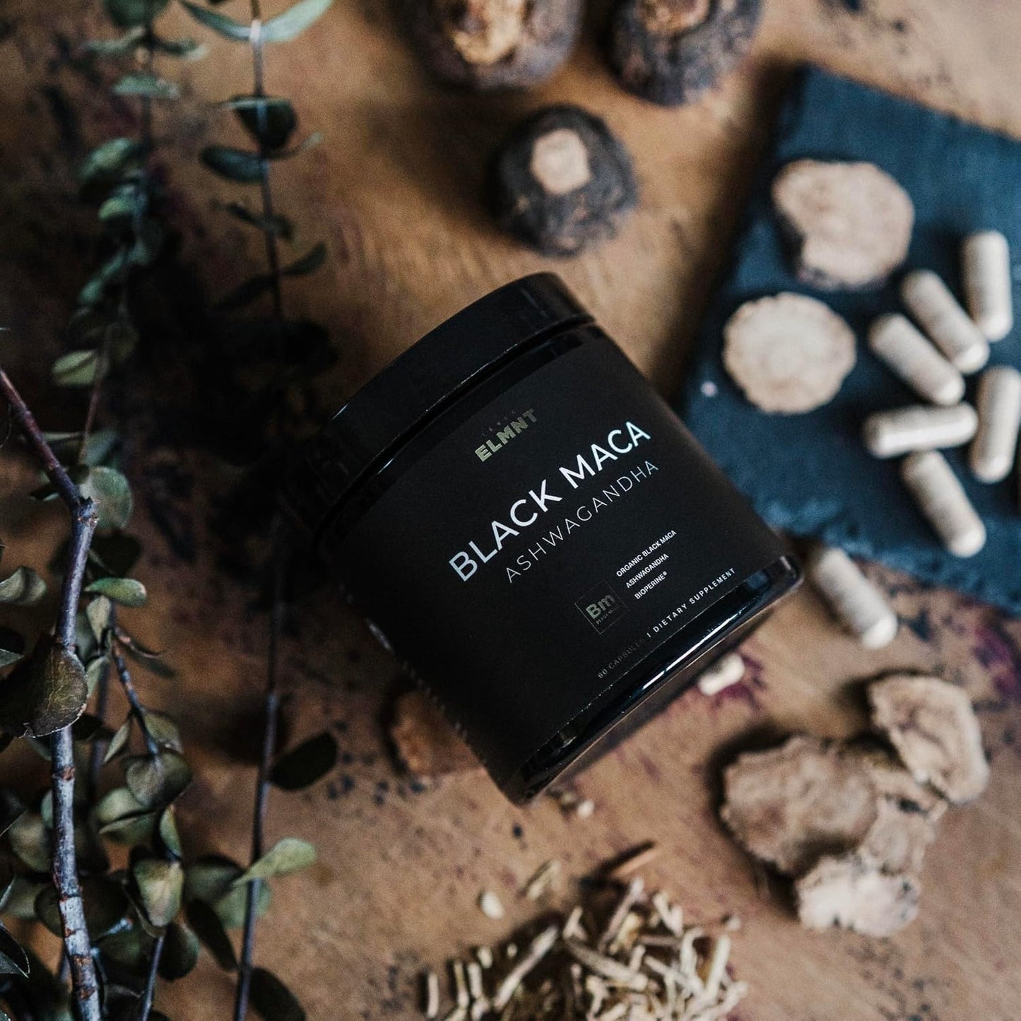 Organic Black Maca Root w. Ashwagandha - Highest Potency Black Maca Root Capsules for Men with 100% Pure Maca Peruana Powder Organic, Gelatinized, Non-GMO - 60 Pills